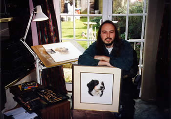 Picture of Aron Gadd -a professional animal portrait artist with one of his pictures.